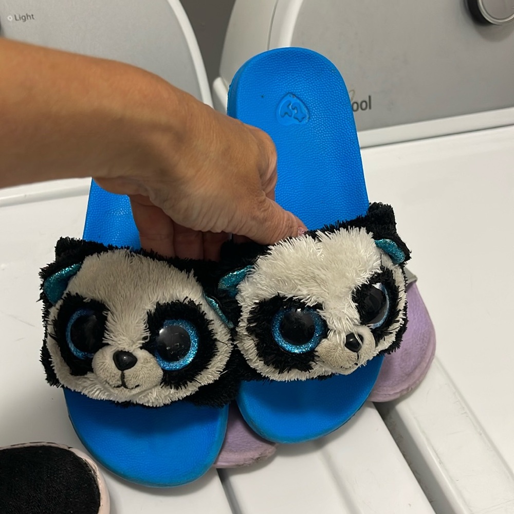 Ty sandals